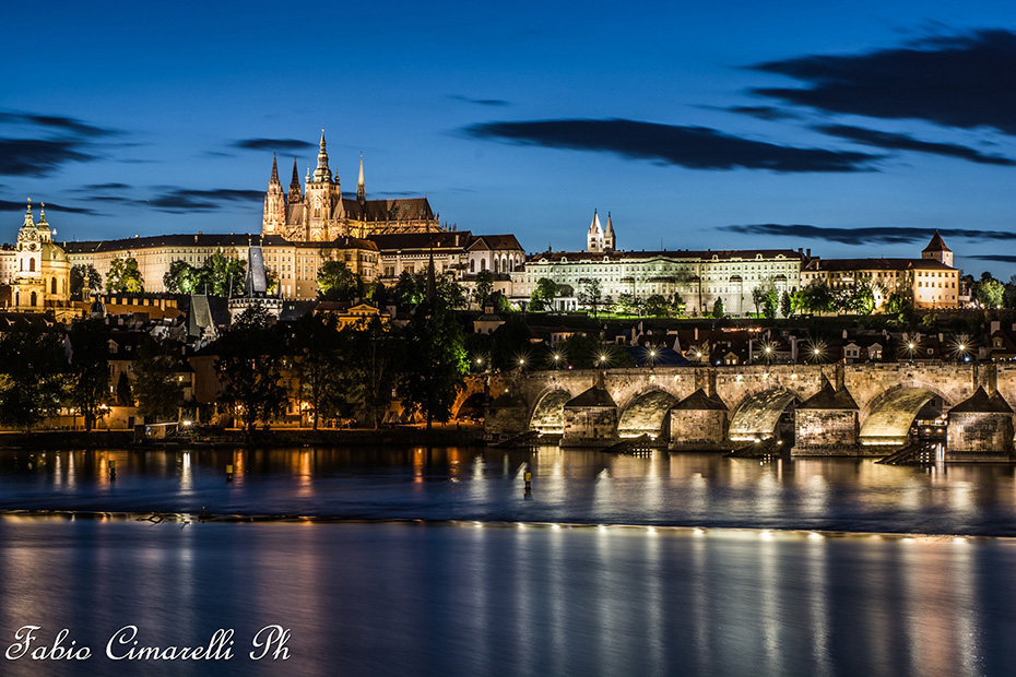 Castello di Praga di notte
